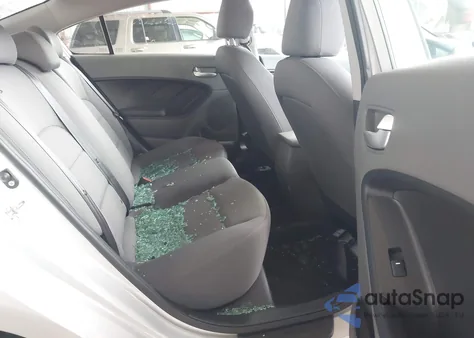 2018 Kia Forte Lx из США, поврежденный, VIN 3KPFK4A78JE175760